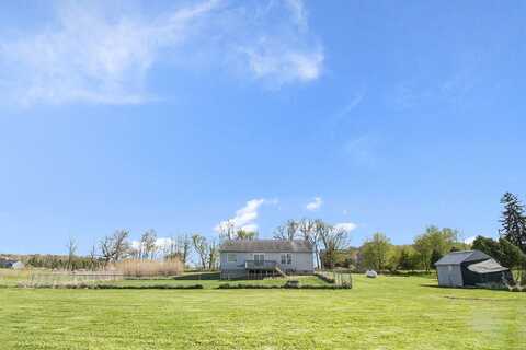 6253 Mills Highway, Eaton Rapids, MI 48827