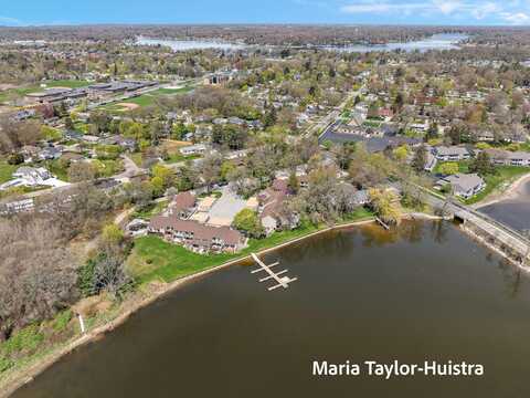 584 Wind Drift Lane, Spring Lake, MI 49456