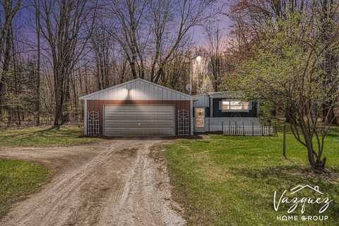 12480 Fargo Street NE, Gowen, MI 49326