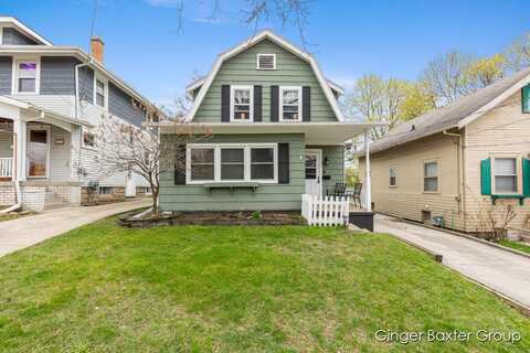 1051 Myrtle Street NW, Grand Rapids, MI 49504