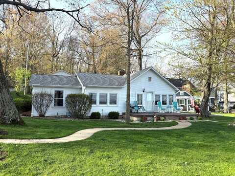 11378 Loon Echo Drive, Delton, MI 49046