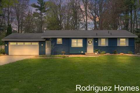 6895 Pinebrook Drive, Hudsonville, MI 49426