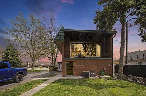 22421 Huron River Drive, Rockwood, MI 48173
