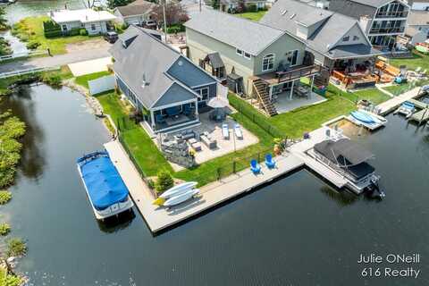 4301 W Joy Road, Shelbyville, MI 49344