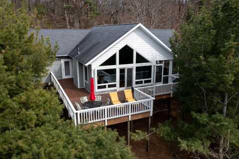 14 N Lighthouse Drive, Mears, MI 49436