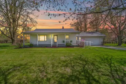 8531 S Waldron Road, Pittsford, MI 49271