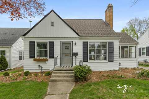1144 Lakeside Drive SE, East Grand Rapids, MI 49506