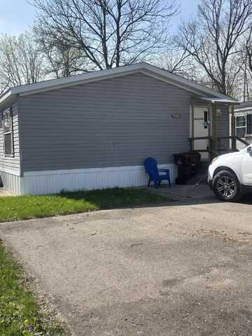 6704 Mill Stream Lane, Lansing, MI 48911