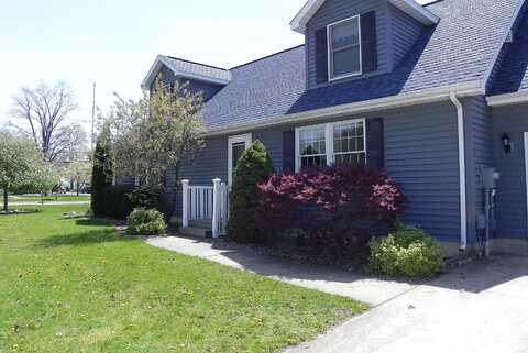 224 N Lakeview Avenue, Sturgis, MI 49091
