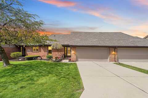 16125 Meadows Drive, Macomb, MI 48044