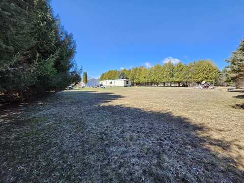 5092 N Victory Corner Road, Ludington, MI 49431