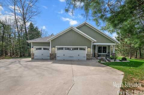 4615 N Weber Road, Whitehall, MI 49461