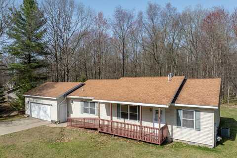 6565 Clubhouse Drive E, Canadian Lakes, MI 49346