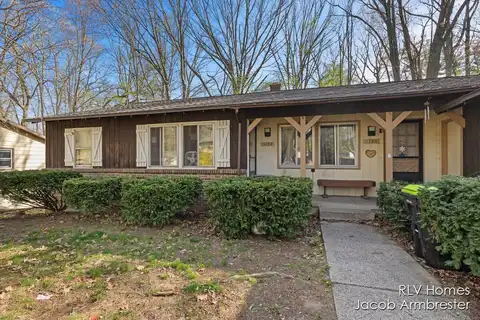 5796 Ridgebrook Avenue SE, Kentwood, MI 49508