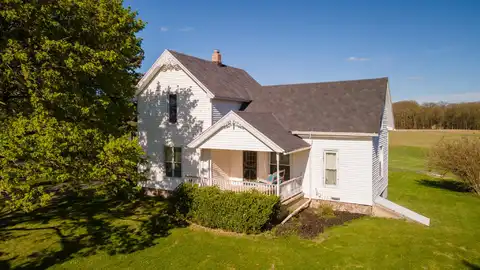 13696 N River Highway, Grand Ledge, MI 48837