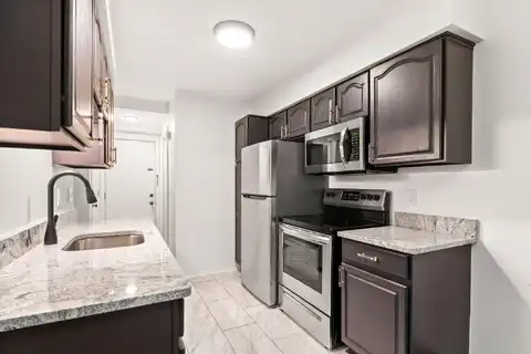 3034 Forest Creek Court, Ann Arbor, MI 48108