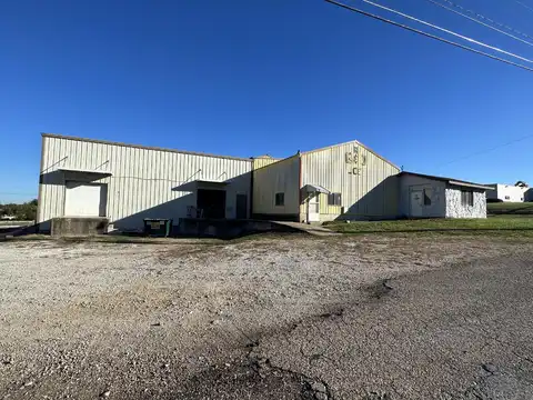 103 W 16th Street, Mountain Grove, MO 65711