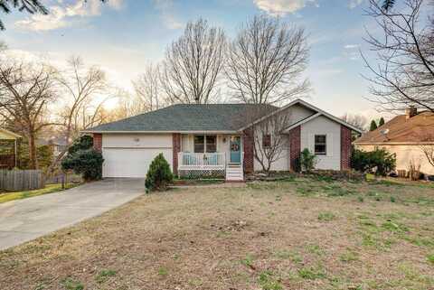 1601 E Melanie Lane, Ozark, MO 65721