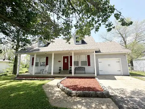1213 N Darrell Street, Mountain Grove, MO 65711