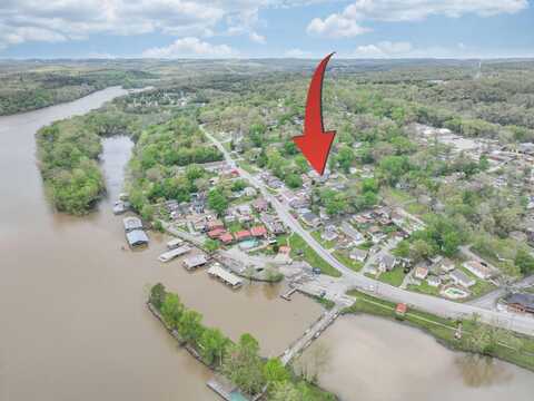 203 Recreation Avenue, Rockaway Beach, MO 65740