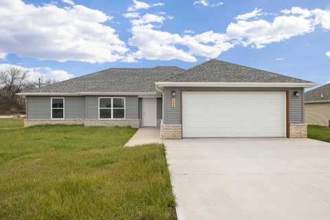 1756 Cash Drive, Mount Vernon, MO 65712