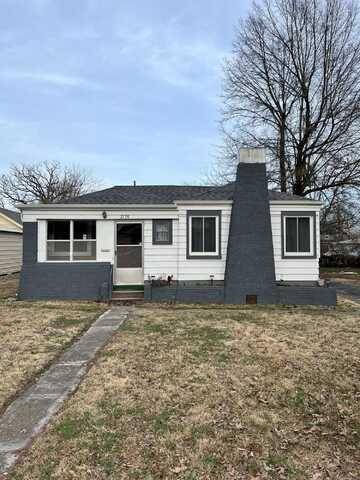 2138 N Rogers Avenue, Springfield, MO 65803
