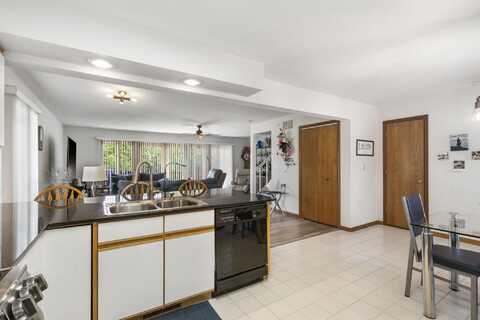 1901 Paradise Landing Road, Kimberling City, MO 65686