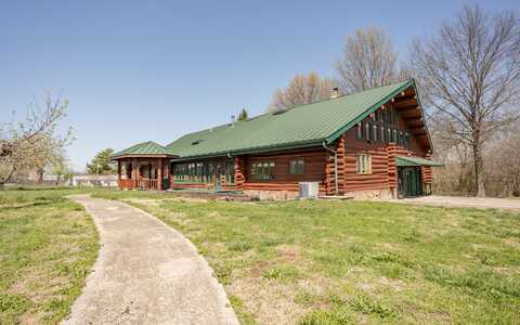 8302 W Farm Rd 144, Springfield, MO 65802