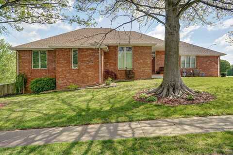 707 W Bentwater Drive, Nixa, MO 65714