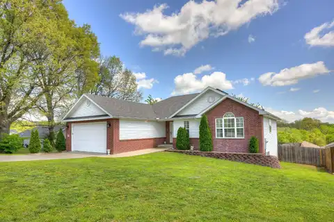 1702 Rosewood Drive, Neosho, MO 64850
