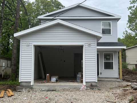 4071 White Oak Road, Merriam Woods, MO 65740