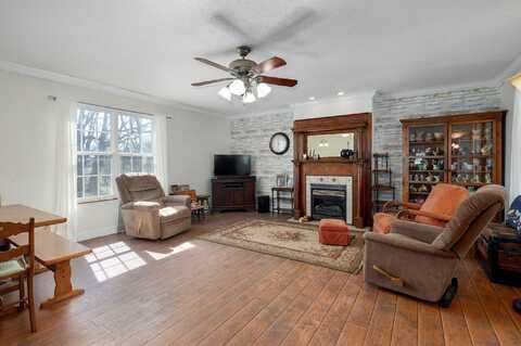 13461 Lawrence 1090, Mount Vernon, MO 65712