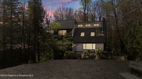 41 Crest View Road, Lake Ariel, PA 18436