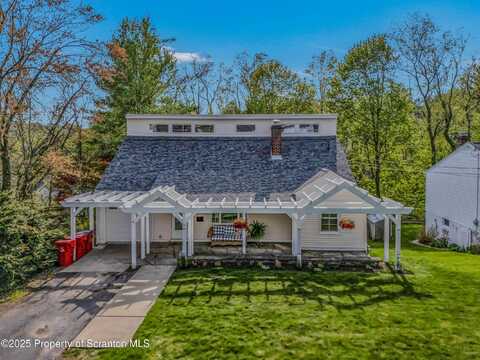 208 Beynon Drive, Clarks Green, PA 18411