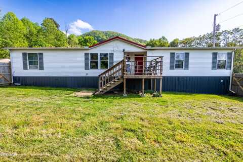 712 Old Mountain Road, Thorn Hill, TN 37881