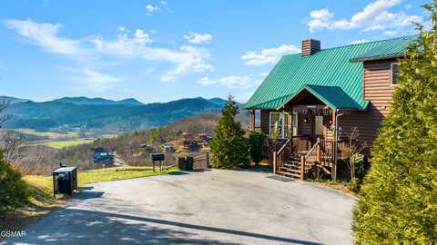 2498 Black Bear Ridge Way, Sevierville, TN 37862