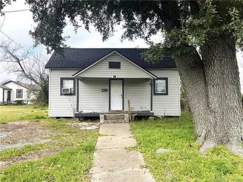 811 N Goos Boulevard, Lake Charles, LA 70601