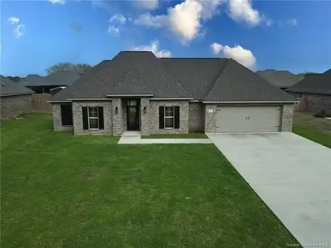 611 Walnut Street, Iowa, LA 70647