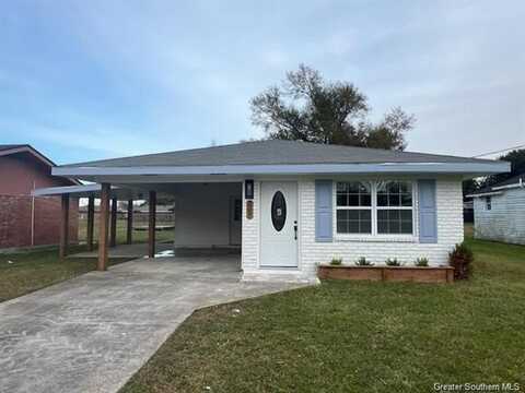 207 S Bowers Avenue, Iowa, LA 70647