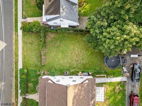 389 Olcott St, Orange, NJ 07050