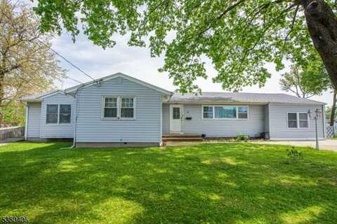 3 Drace Pl, Riverdale, NJ 07457