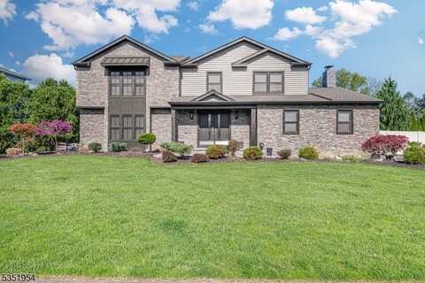 70 Verkade Dr, Wayne, NJ 07470