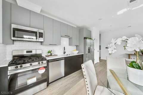 15 S 13Th St, Newark, NJ 07107