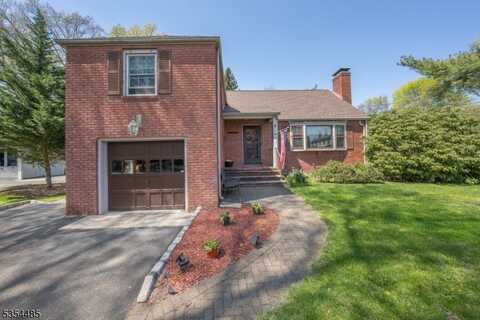 15 N Oak Ct, Madison, NJ 07940
