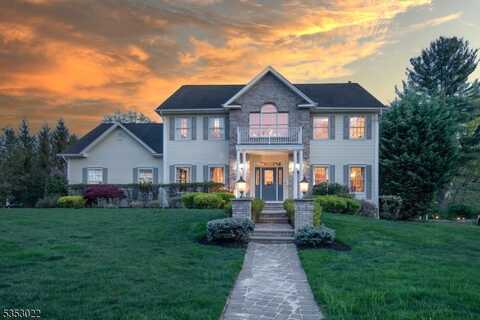 10 Pierson Ln, Florham Park, NJ 07932