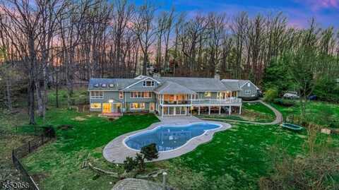 44 Hillcrest Rd, Bridgewater, NJ 08836