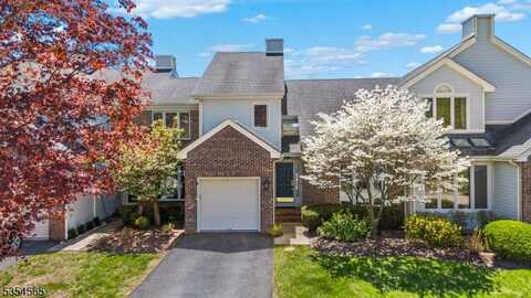 7 Aynsley Ct, Montville, NJ 07045