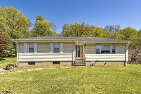 376 Pine Brook Rd, Lincoln Park, NJ 07035