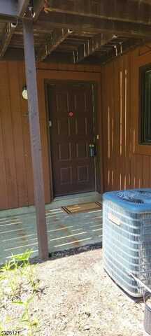 22 Wimbledon Dr, Vernon, NJ 07462