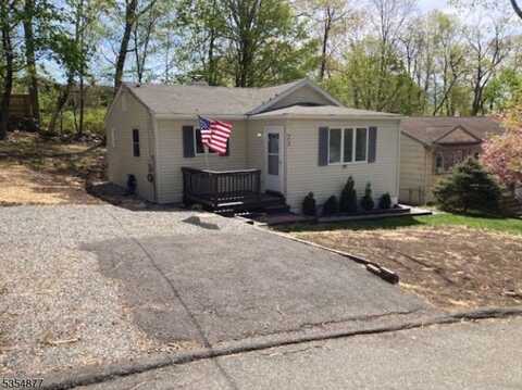 23 Williams Trl, Hopatcong, NJ 07843